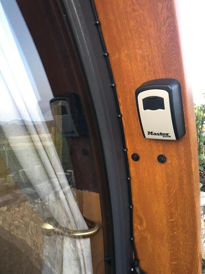 Hilltop Hideaway - Secluded Pod With Private Hot Tub Newry Exteriér fotografie